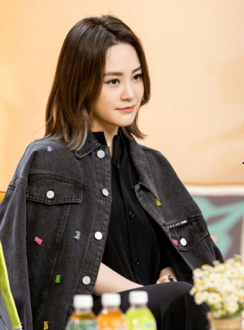 娱乐吃瓜女明星被冷落,冷落背后的吃瓜女明星真相揭秘 第3张 娱乐吃瓜女明星被冷落,冷落背后的吃瓜女明星真相揭秘 第3张